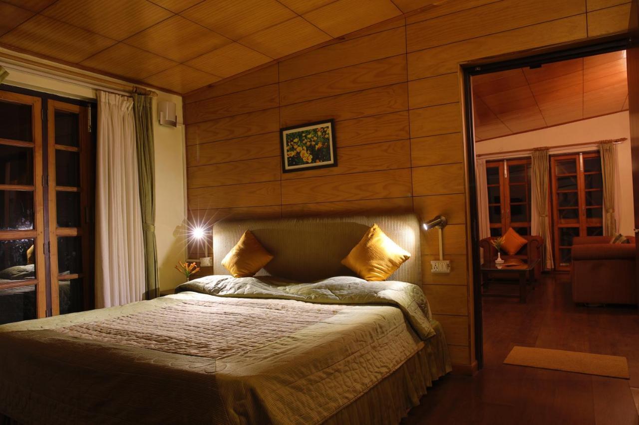 The Lake Resort Naukuchiatal Экстерьер фото