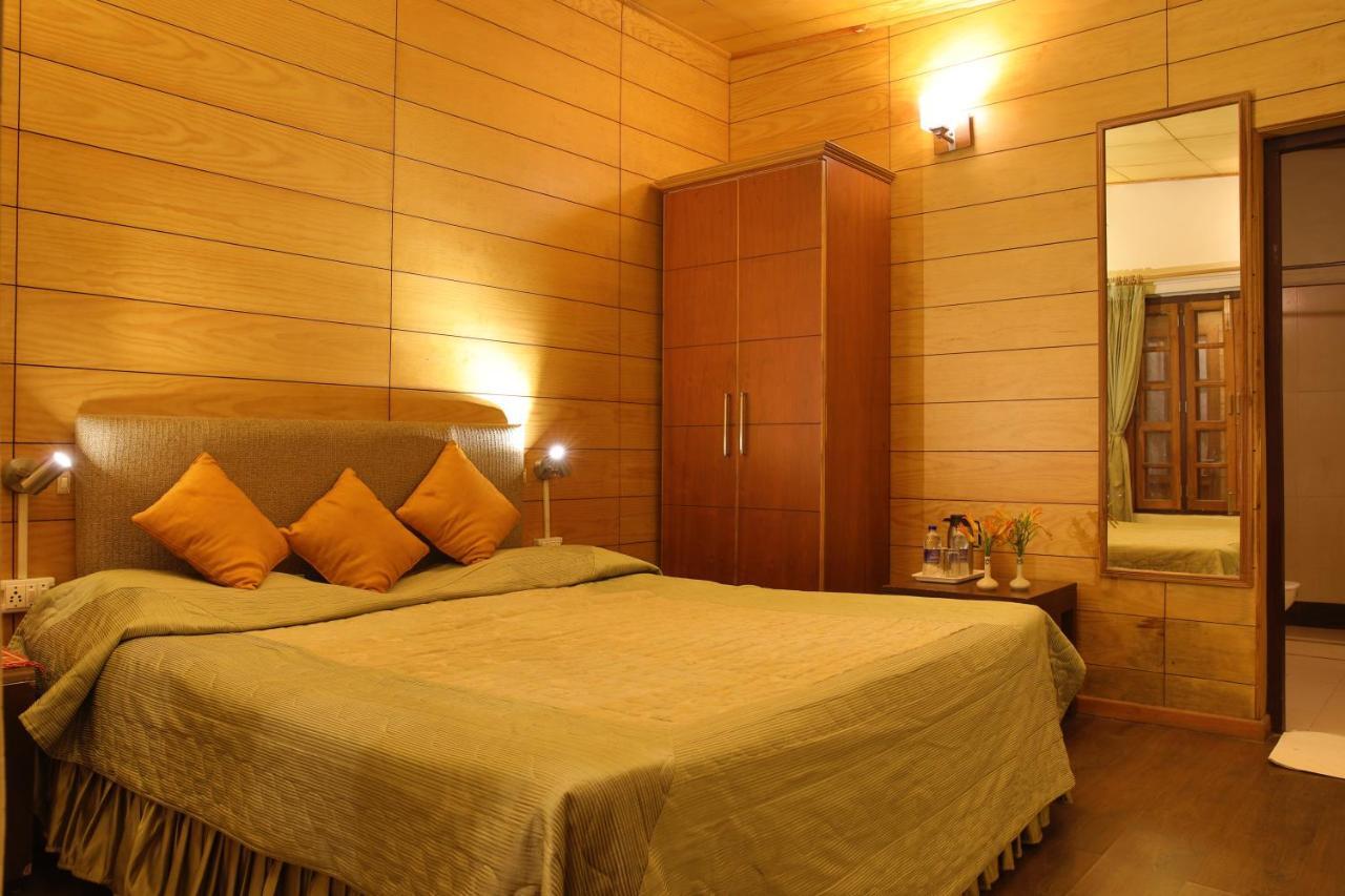 The Lake Resort Naukuchiatal Экстерьер фото