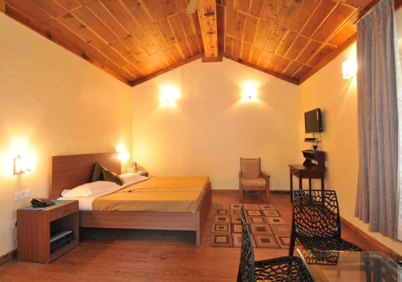 The Lake Resort Naukuchiatal Экстерьер фото